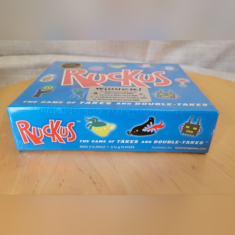 NWT Ruckus Family Card Game Ruckus Original Edition Fast-Paced Action Card - Picture 6 of 8